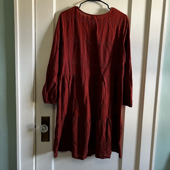 Old Navy Burgundy Long Sleeve Dress - Picture 2 of 5